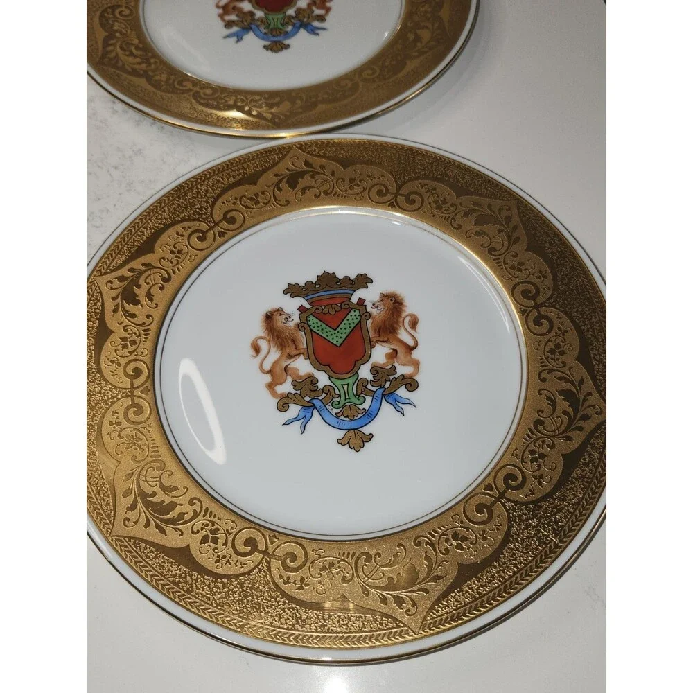 Set Of 4 Bohemia Czech Stouffer China Hand Painted Gold Lion Coat Of Arms Plates